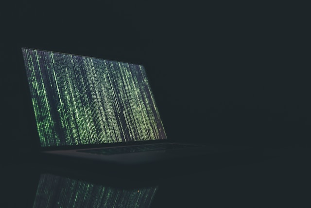 Cyber cracks in the high street